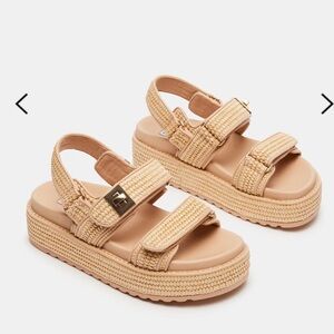 Steve Madden Tan Platform Sandals